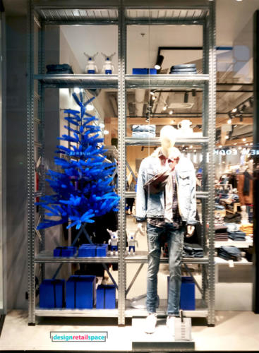 Jack and Jones, Christmas 2018 window display. Warsaw, Poland