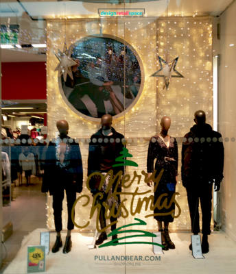 Pull & Bear Christmas 2018 window display. Dublin, Ireland